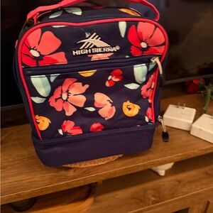 High Sierra Navy and Red Floral Lunch Bag with flowers 🌺 🌸